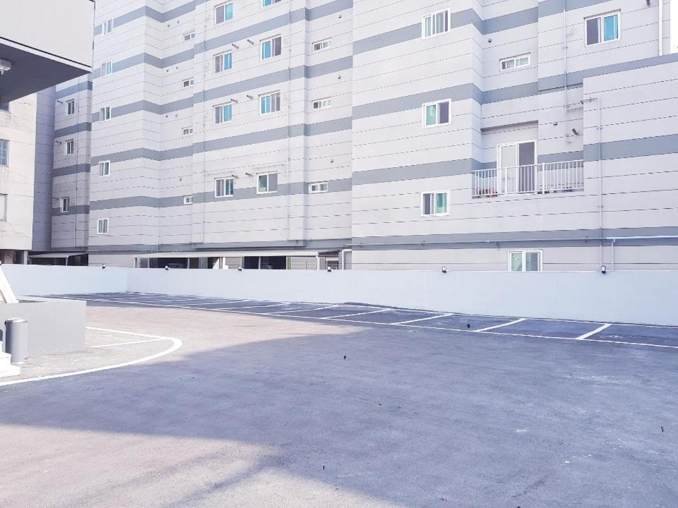 Pohang Brown Dot Hotel Екстер'єр фото