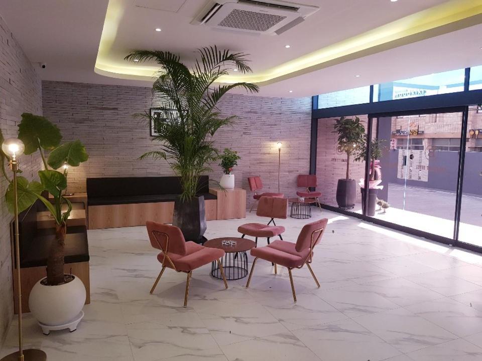 Pohang Brown Dot Hotel Екстер'єр фото