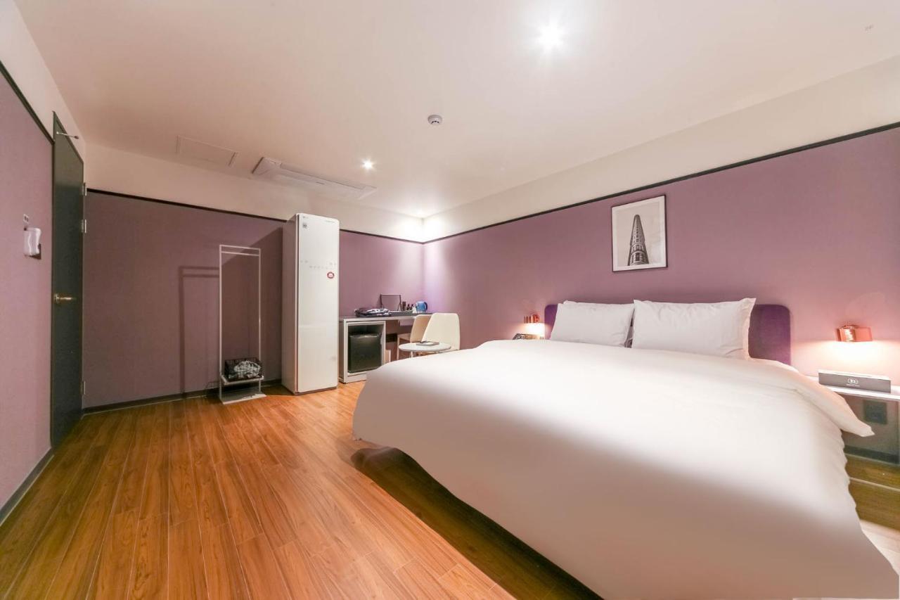Pohang Brown Dot Hotel Екстер'єр фото