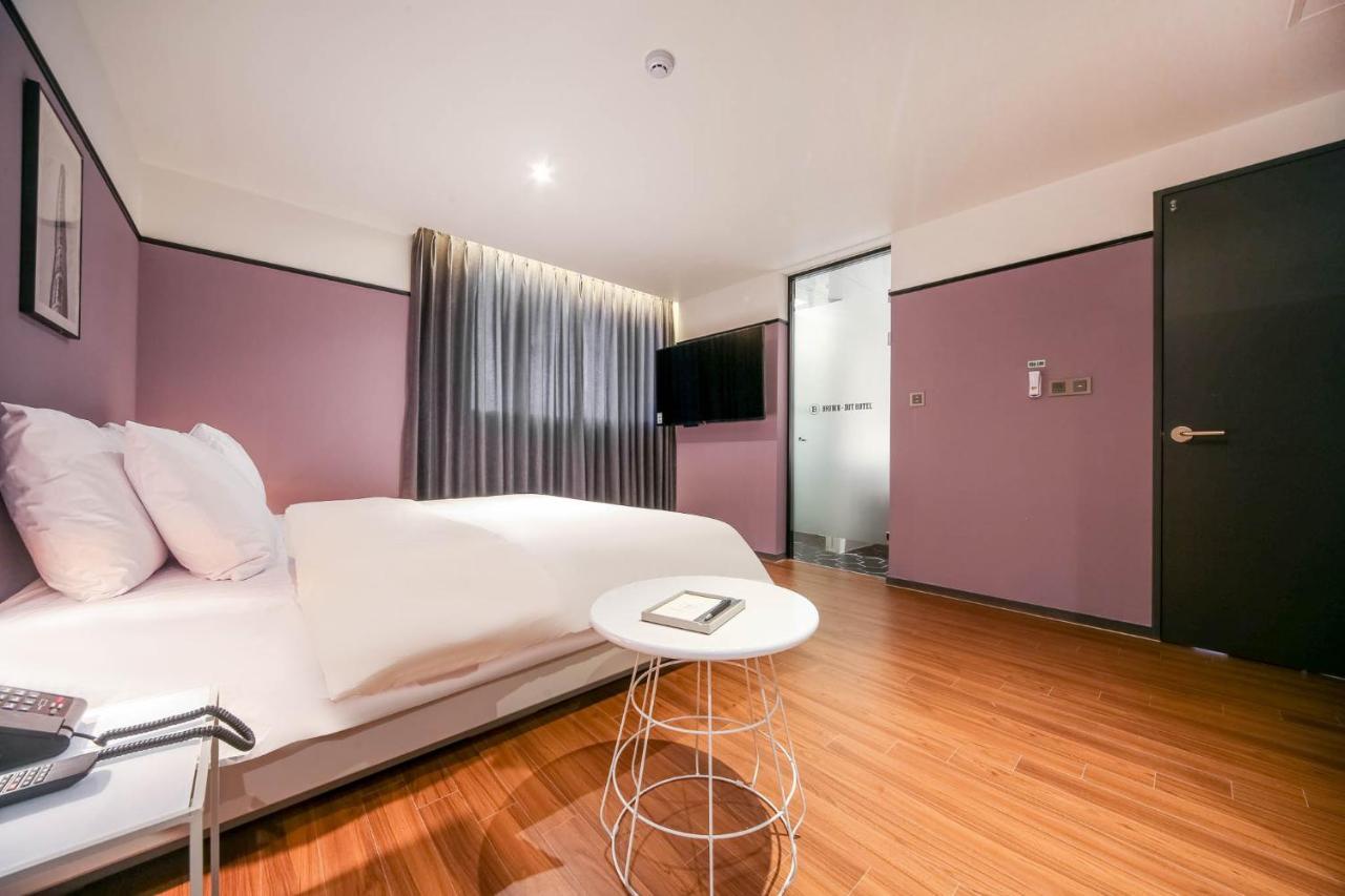 Pohang Brown Dot Hotel Екстер'єр фото