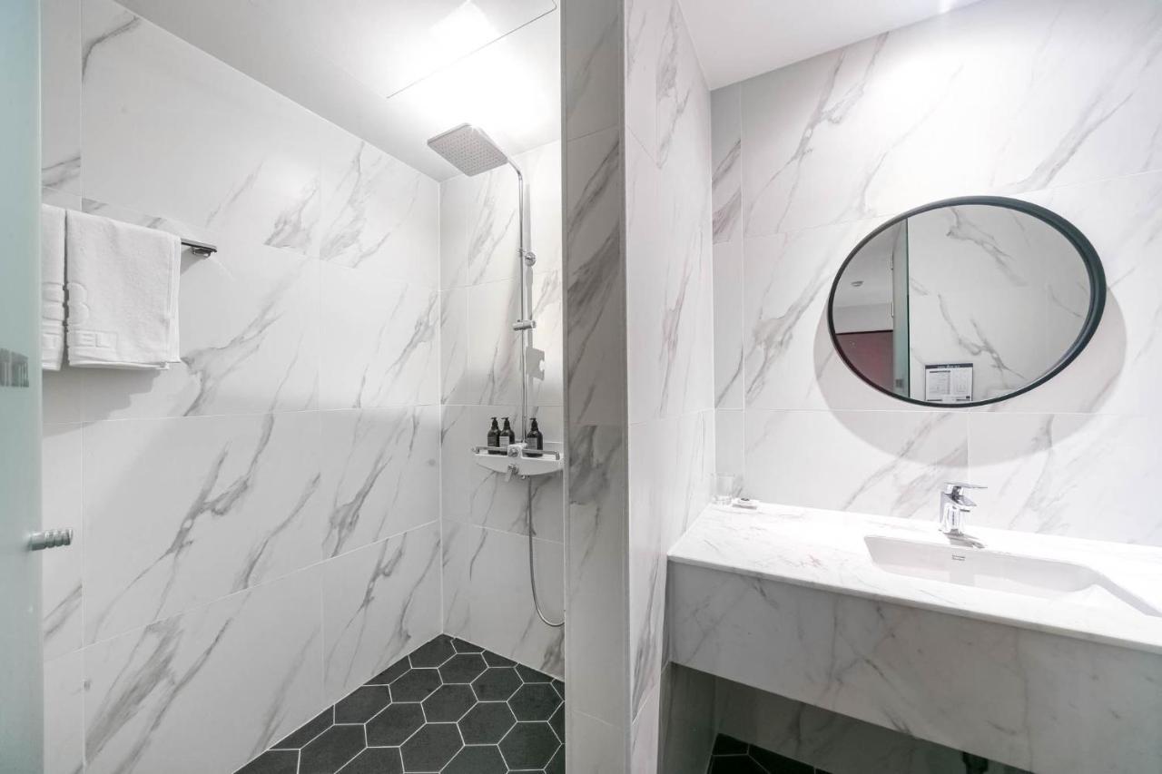 Pohang Brown Dot Hotel Екстер'єр фото