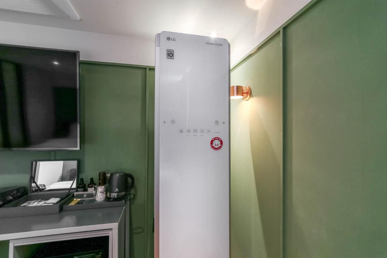Pohang Brown Dot Hotel Екстер'єр фото